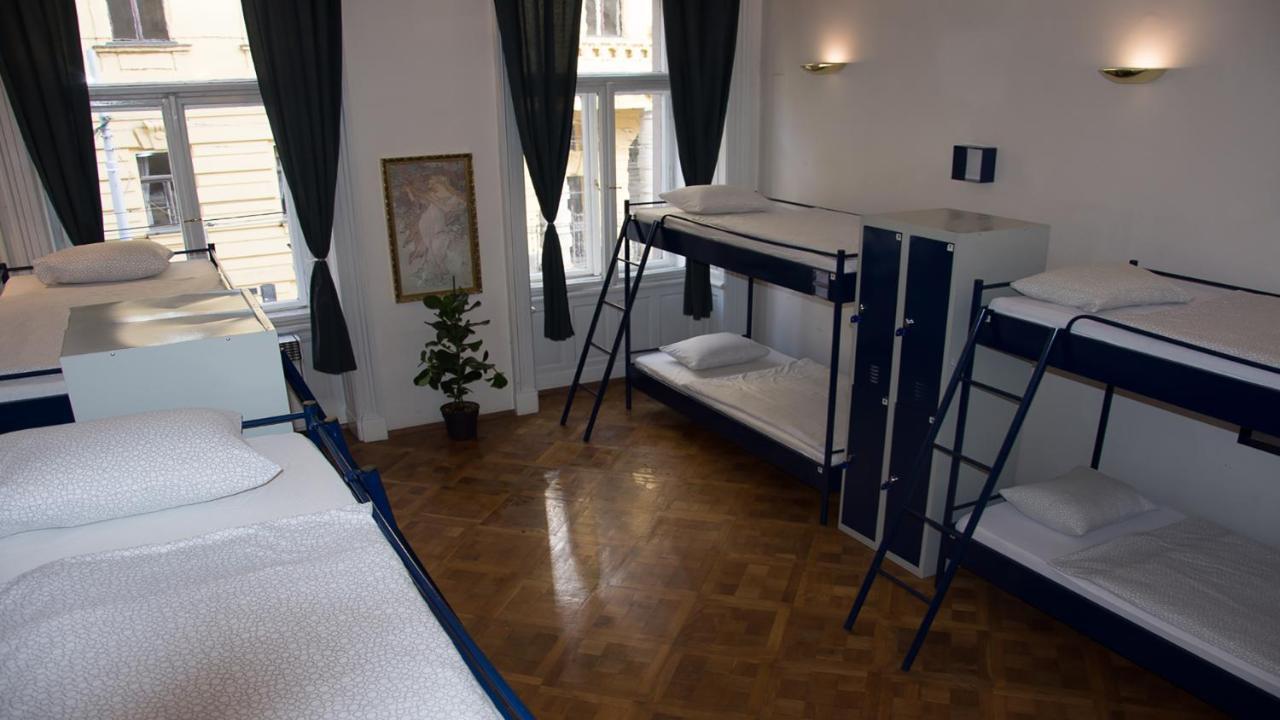 The Clock Hostel Praga