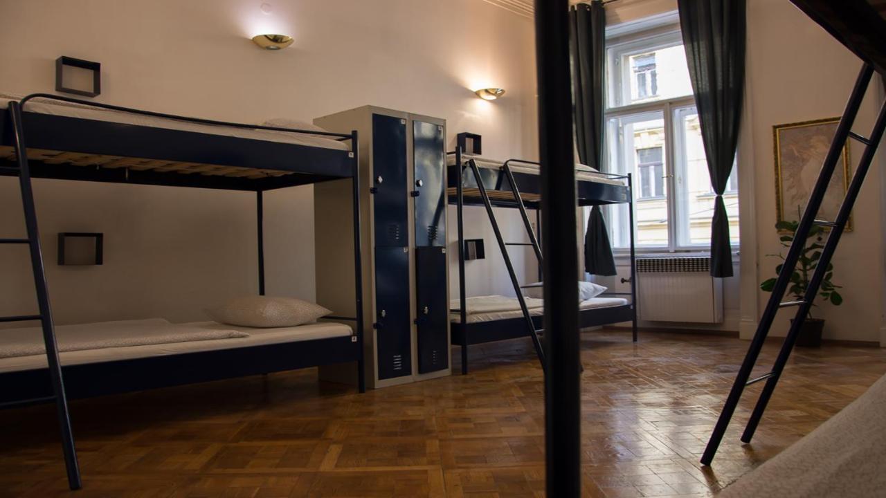 The Clock Hostel Praga